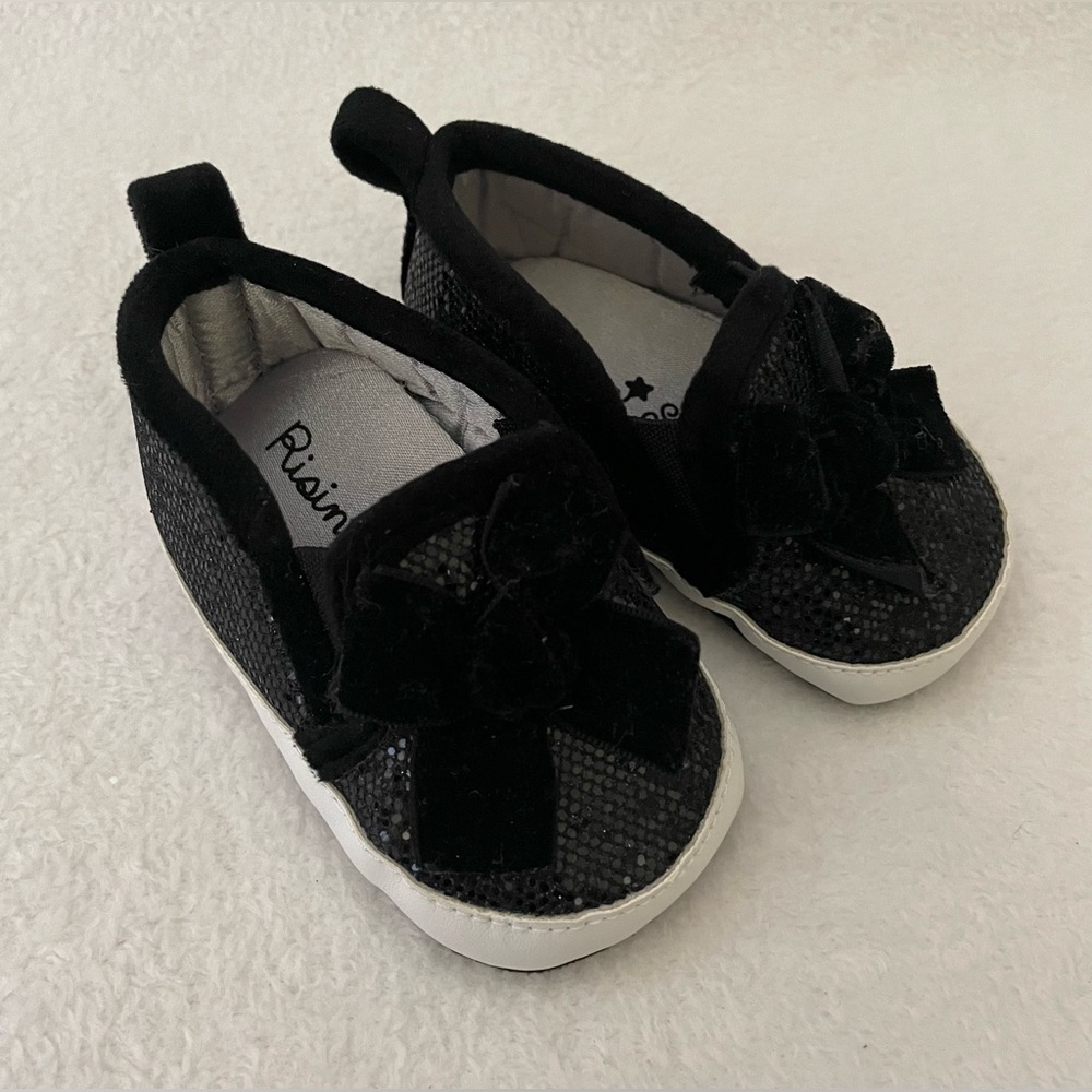 Rising Star Baby Sneakers Loafers Size 3-6 Months Glitter Bow Christmas Party